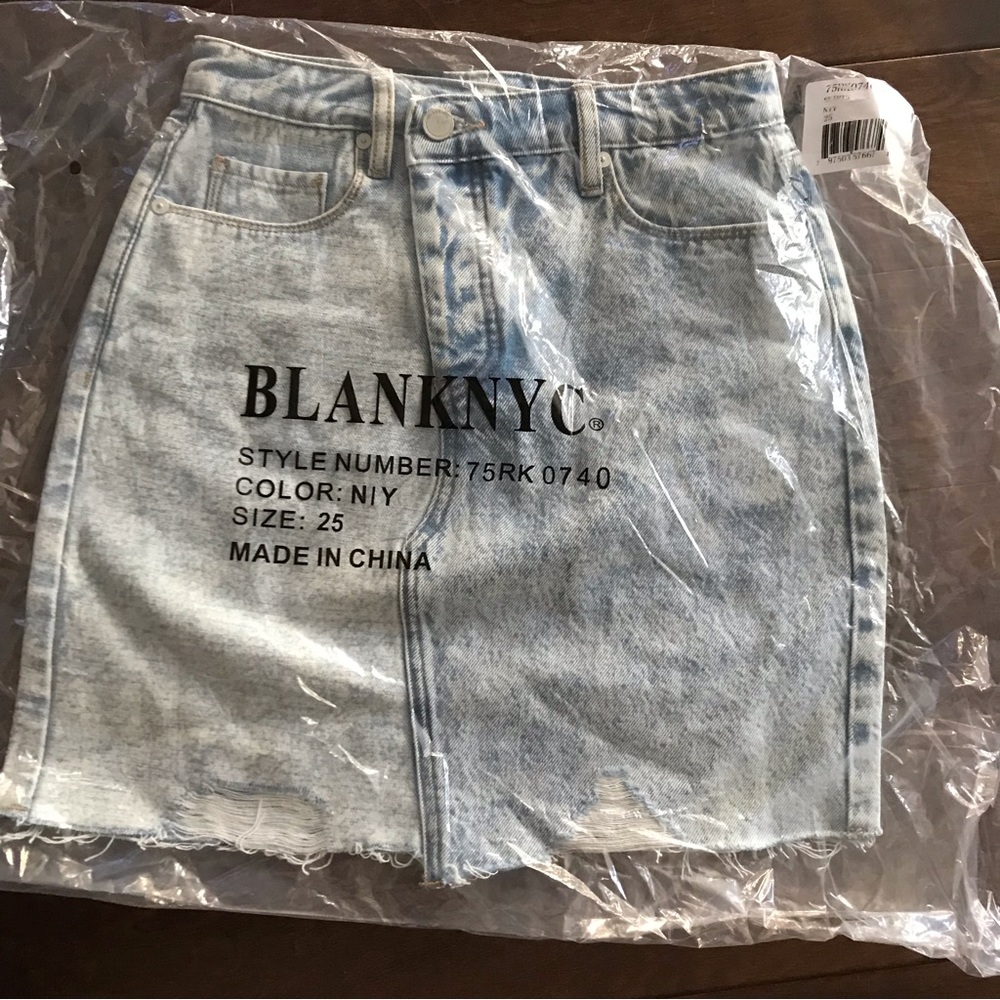 Blank NYC Nice Try Skirt Size 25